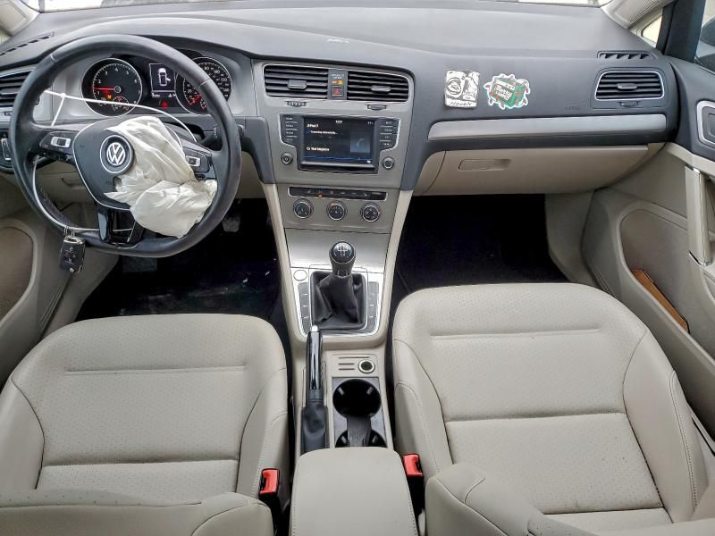 2017 Volkswagen Golf s