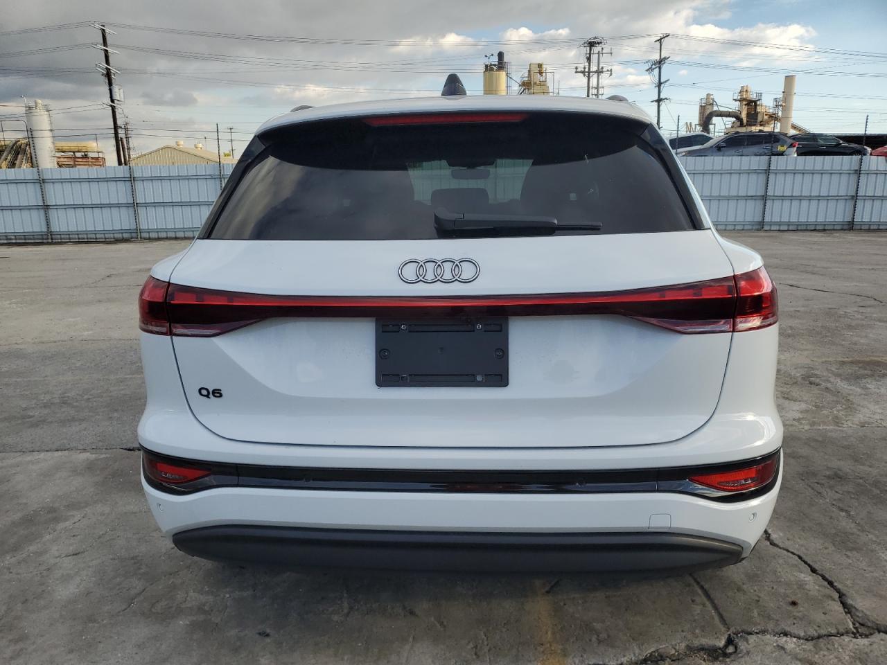 2025 Audi Q6 E-tron Premium Plus