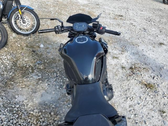 2022 Kawasaki ZR900