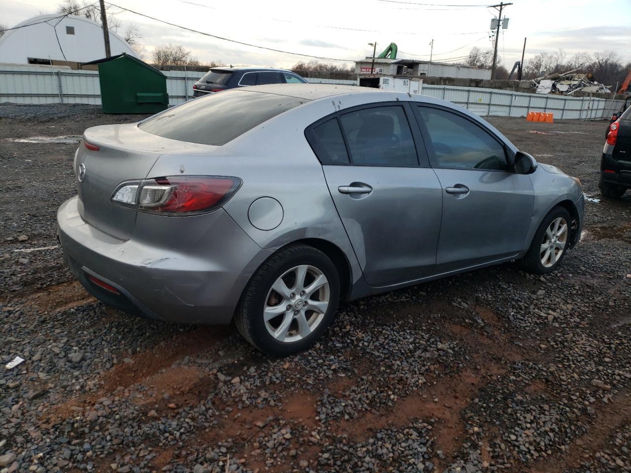 2010 Mazda 3 I