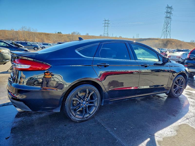 2020 Ford Fusion se