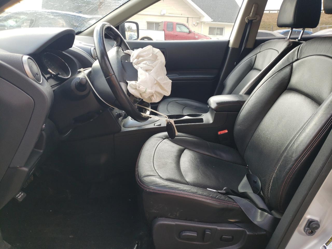 2011 Nissan Rogue s