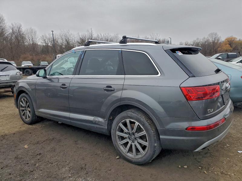 2019 Audi Q7 Premium Plus