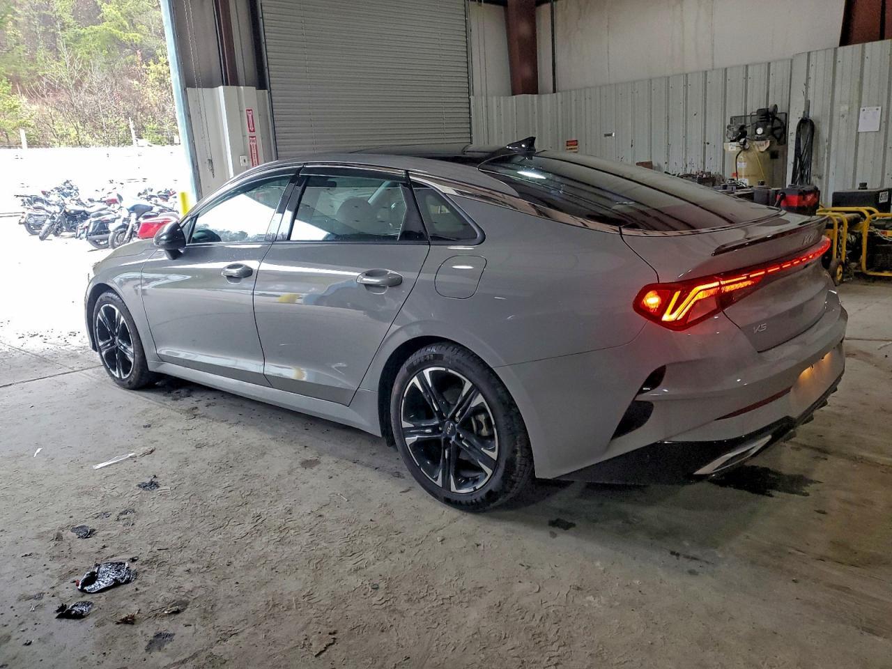 2023 KIA K5 gt Line
