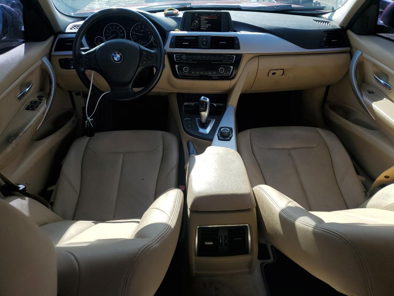 2016 BMW 320 i