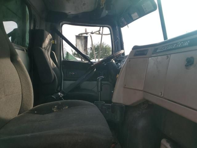 2016 Western Star 2016 Western Star 4700 Dump Truck