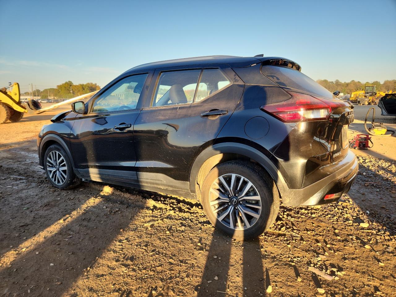 2022 Nissan Kicks sv
