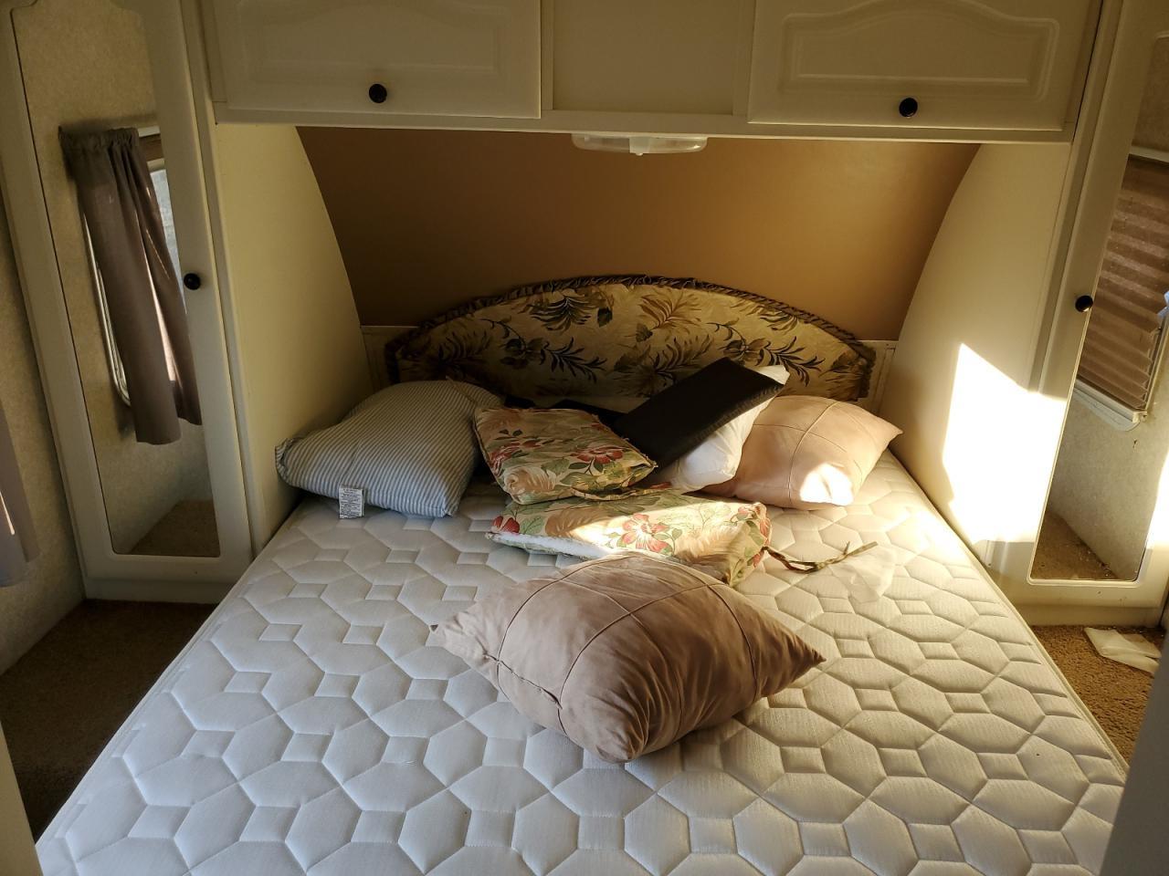 2008 Outback 2008 Keystone Outback SY32BHDS08 Camper