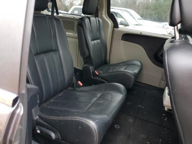 2015 Chrysler Town & Country Touring