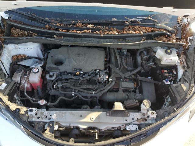 2022 Toyota Sienna LE