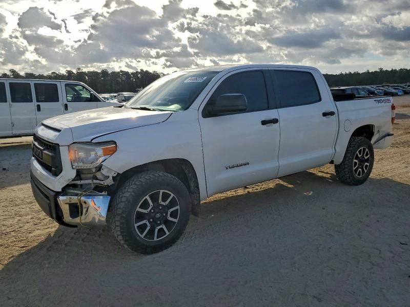 2016 Toyota Tundra Crewmax SR5