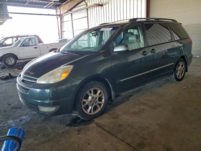 2004 Toyota Sienna