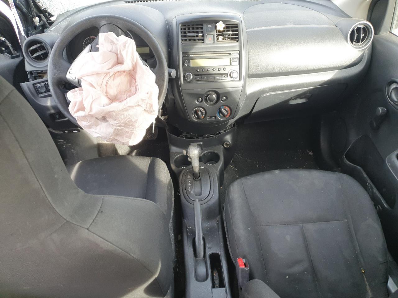 2017 Niss Versa 1.6 s Plus