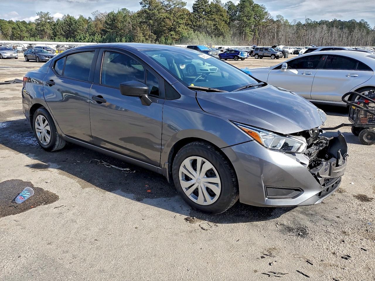 2024 Nissan Versa s