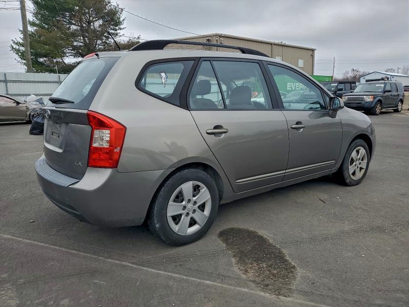2009 KIA Rondo Base