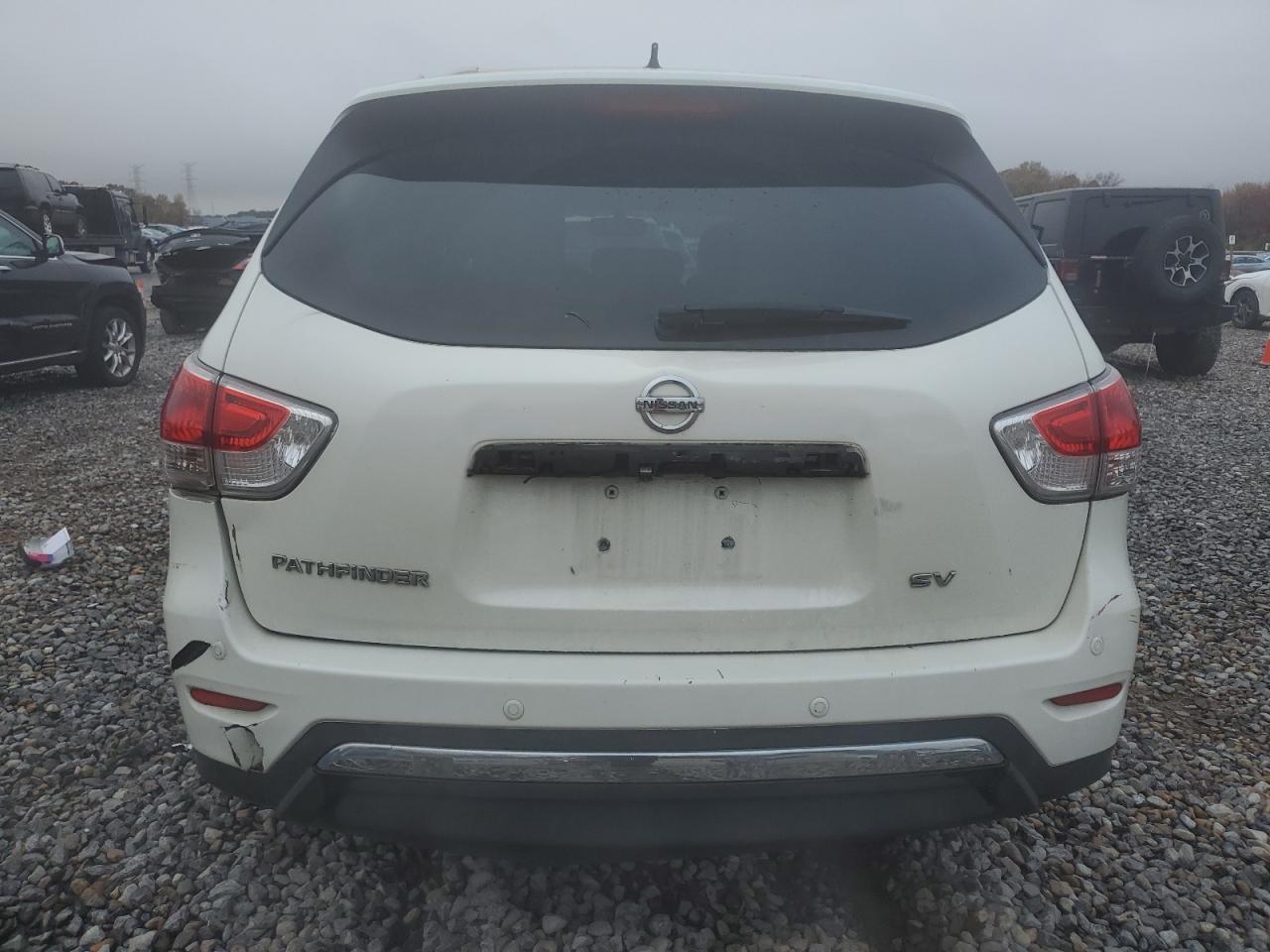 2015 Niss Pathfinder sv