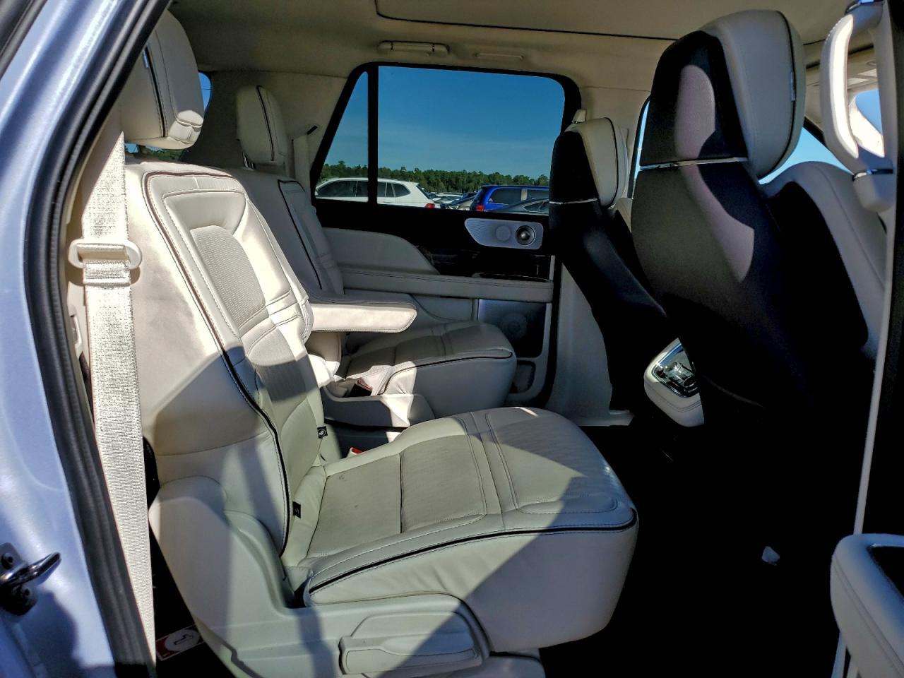 2019 Lincoln Navigator l Black Label