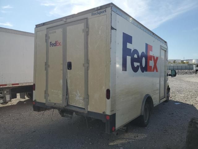 2023 GMC Savana Cutaway G3500