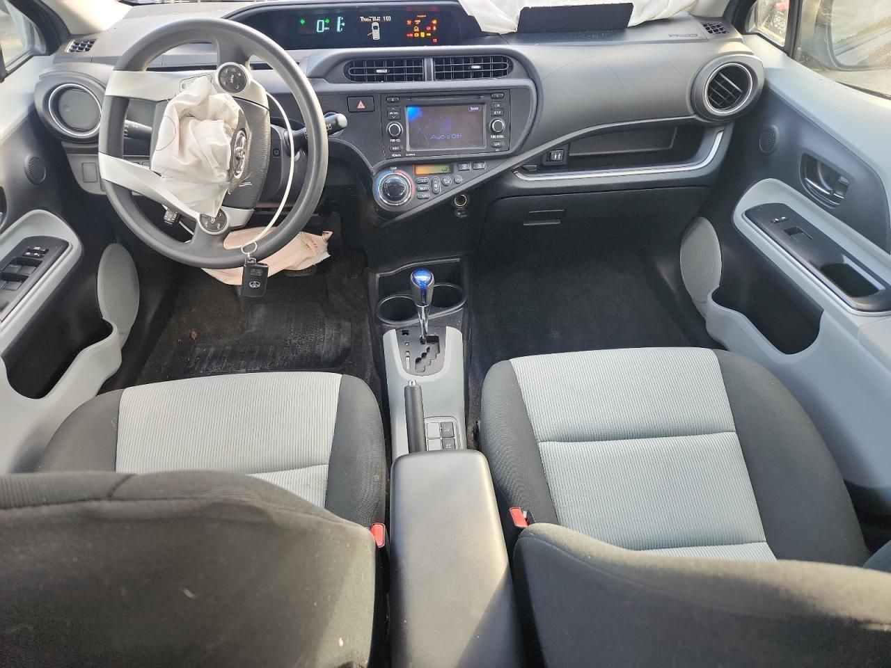 2014 Toyota Prius c