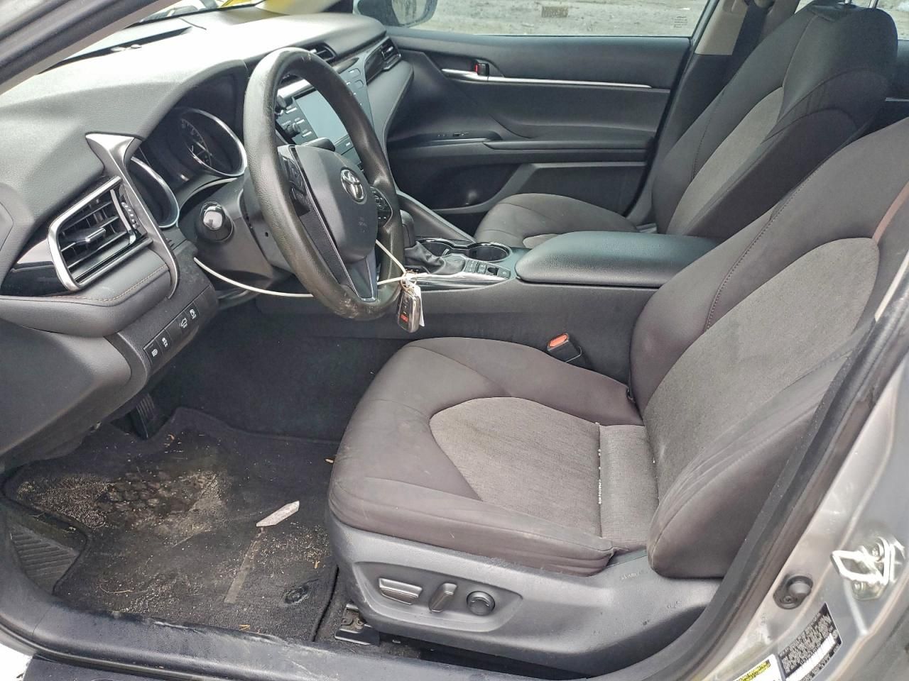 2020 Toyota Camry le