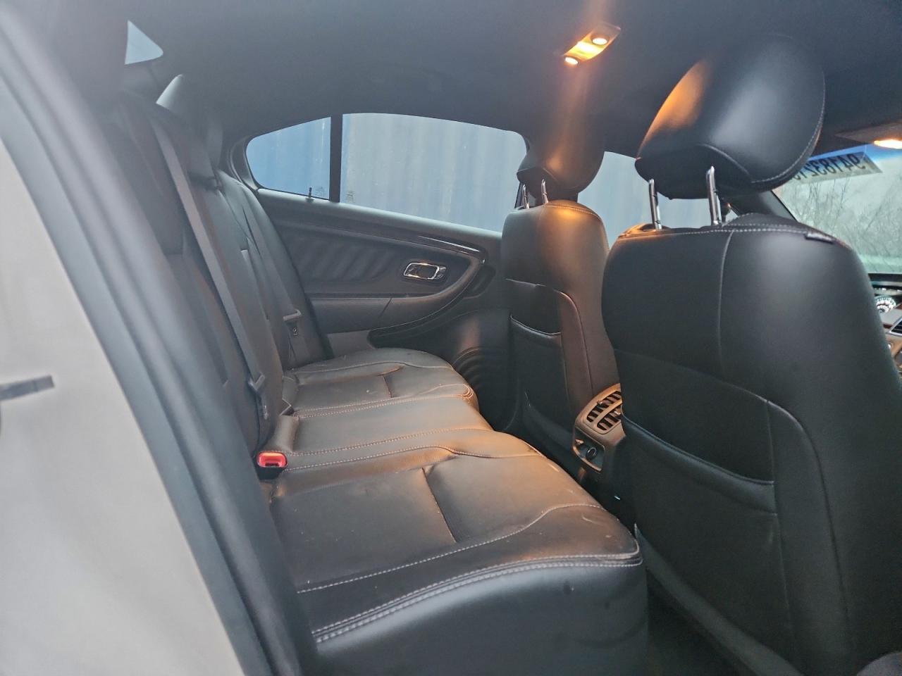 2015 Ford Taurus Limited