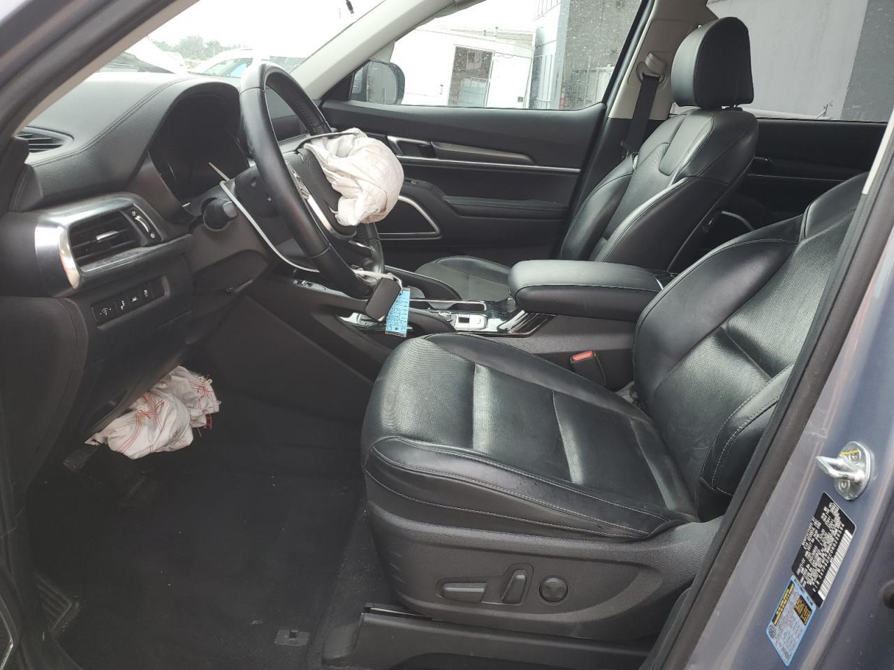 2022 KIA Telluride s
