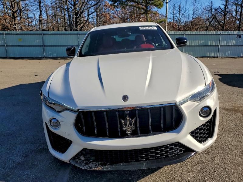 2021 Maserati Levante Sport