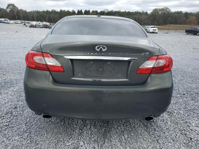 2011 Infiniti M37