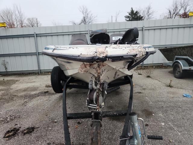 1996 Land Rover 1996 Landau Boat co Bass Boat