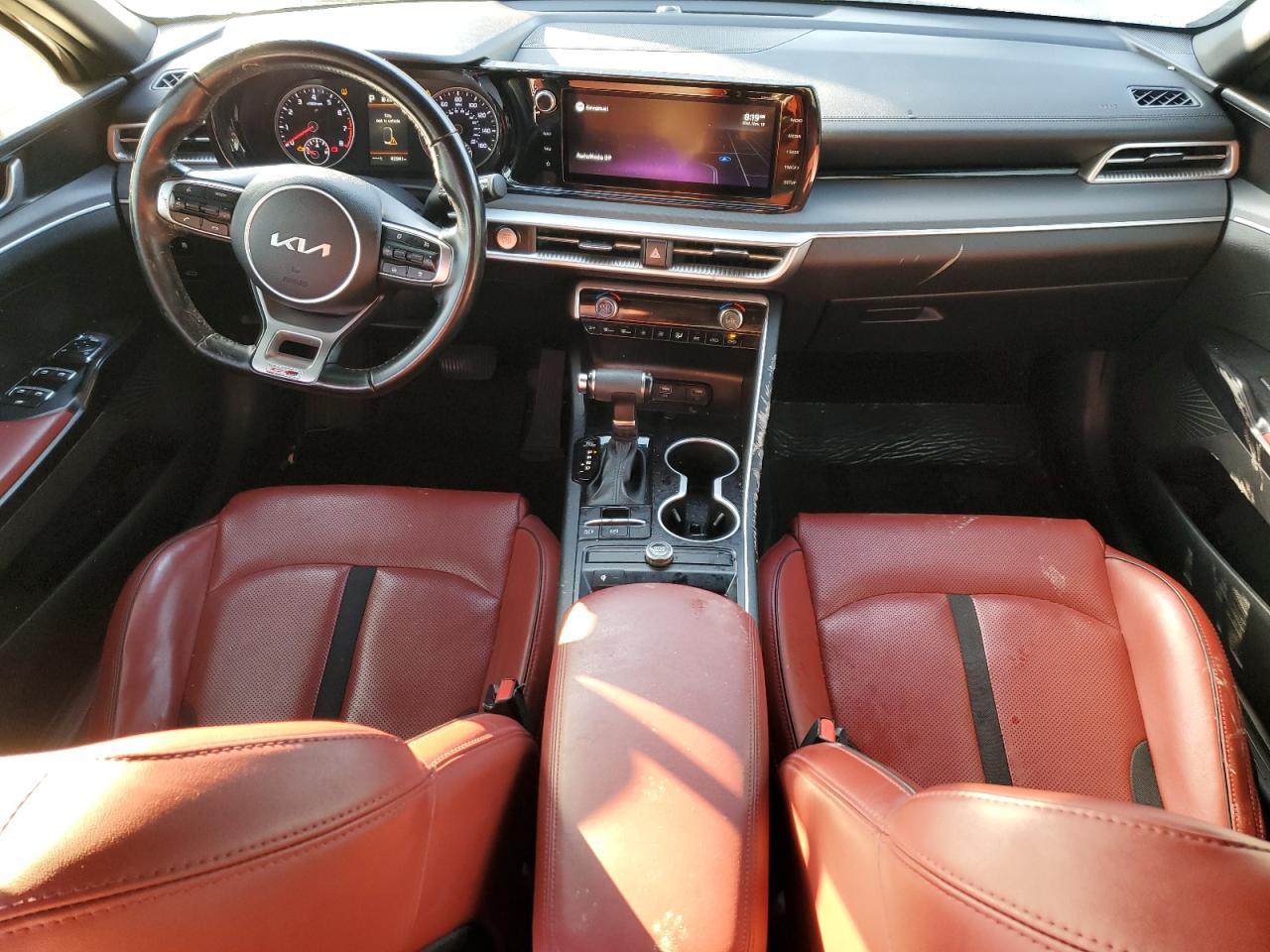 2022 KIA K5 gt Line