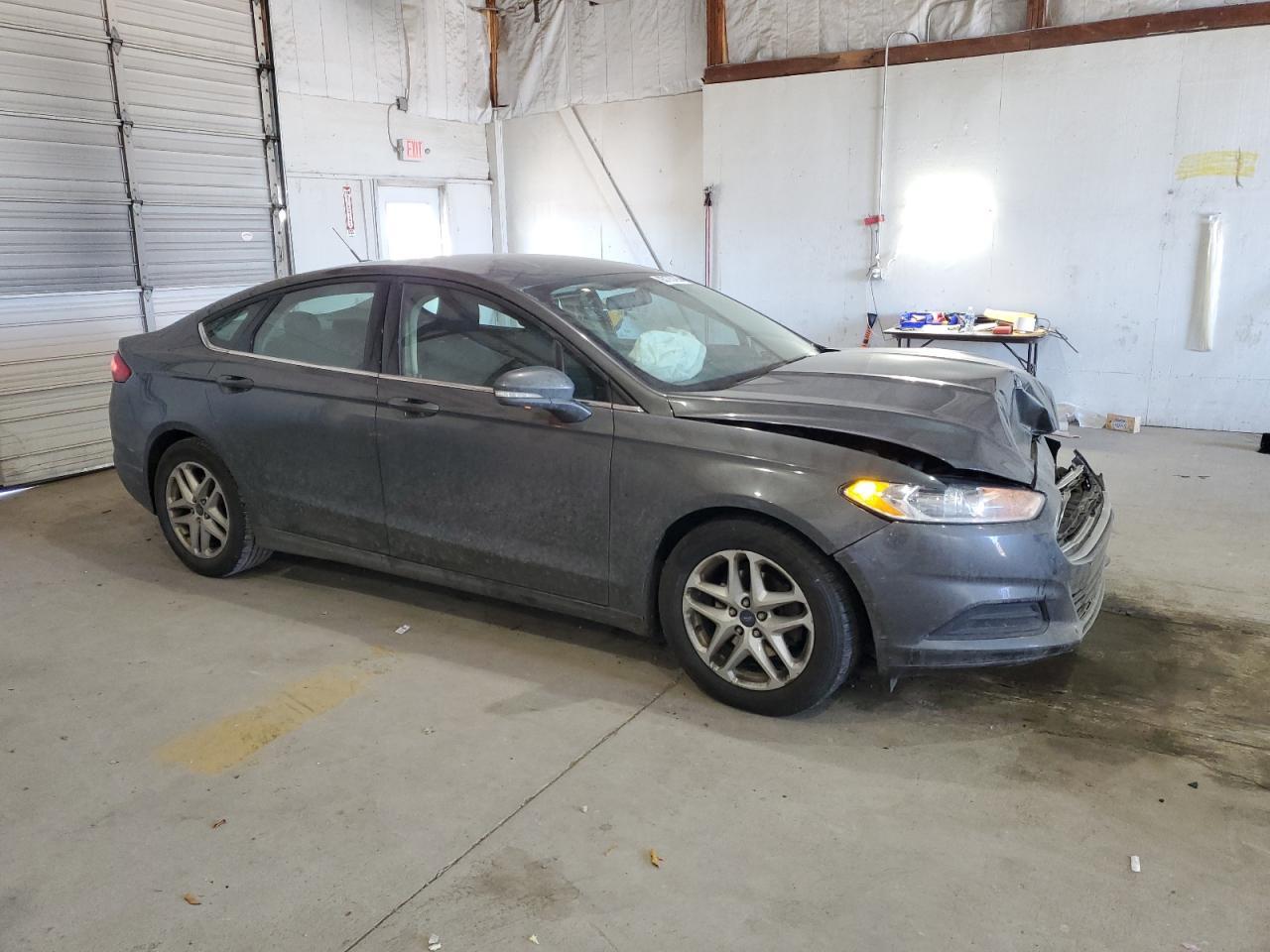 2016 Ford Fusion se