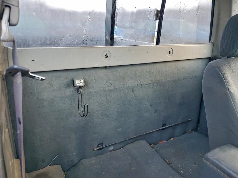 2004 Nissan Frontier King cab xe V6