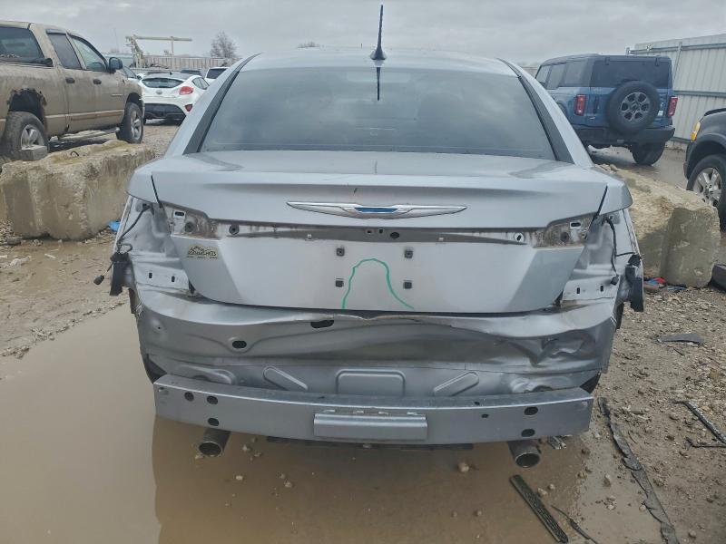 2013 Chrysler 200 Limited