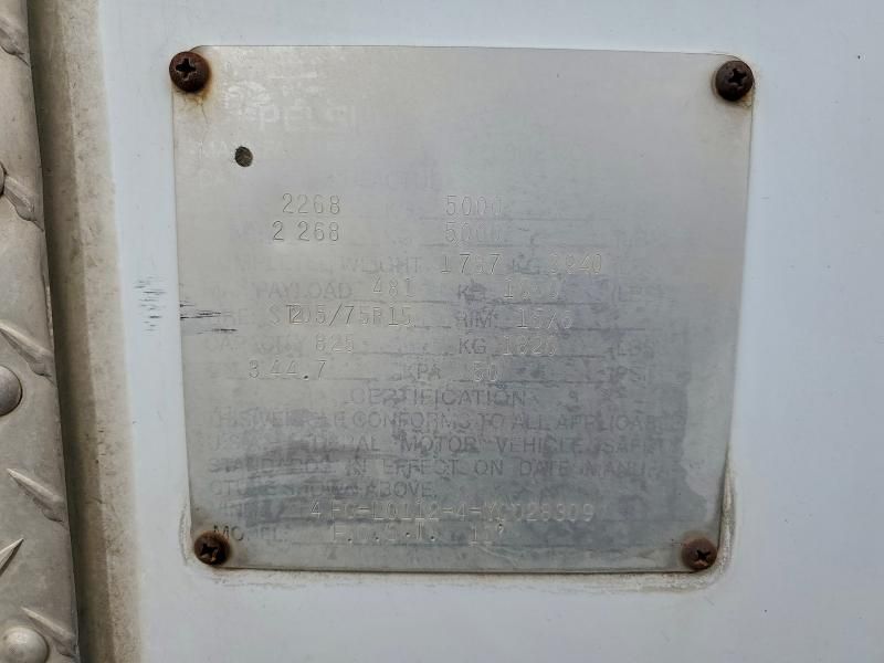 2000 Featherlite Mfg Inc 2000 Featherlite Fiber Optic Splicing Trailer