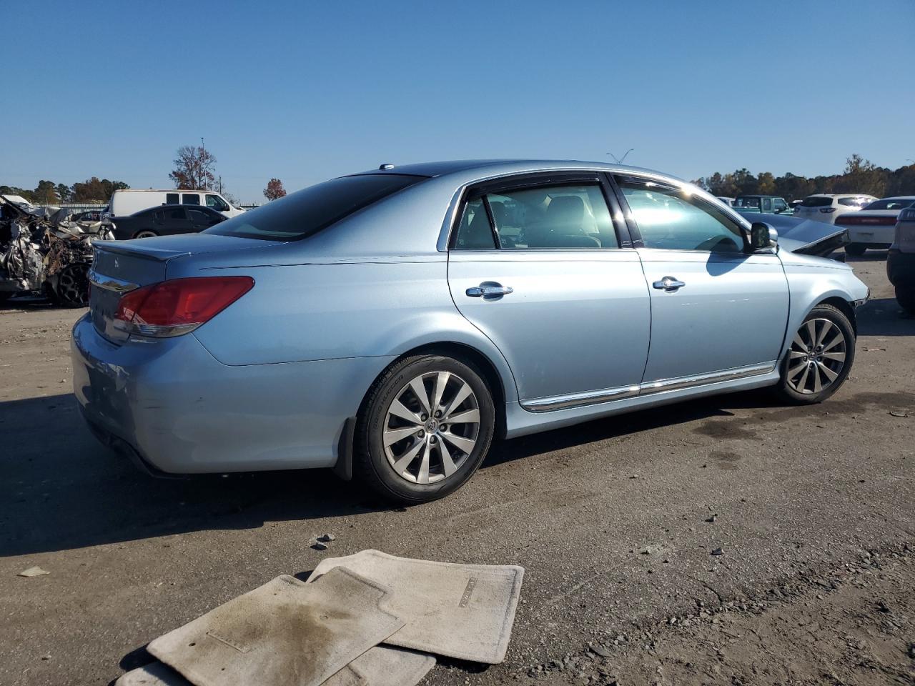 2012 Toyota Avalon Base