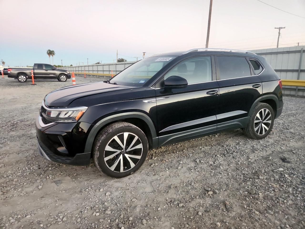 2022 Volkswagen Taos se