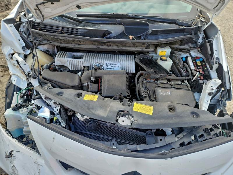 2013 Toyota Prius v Three