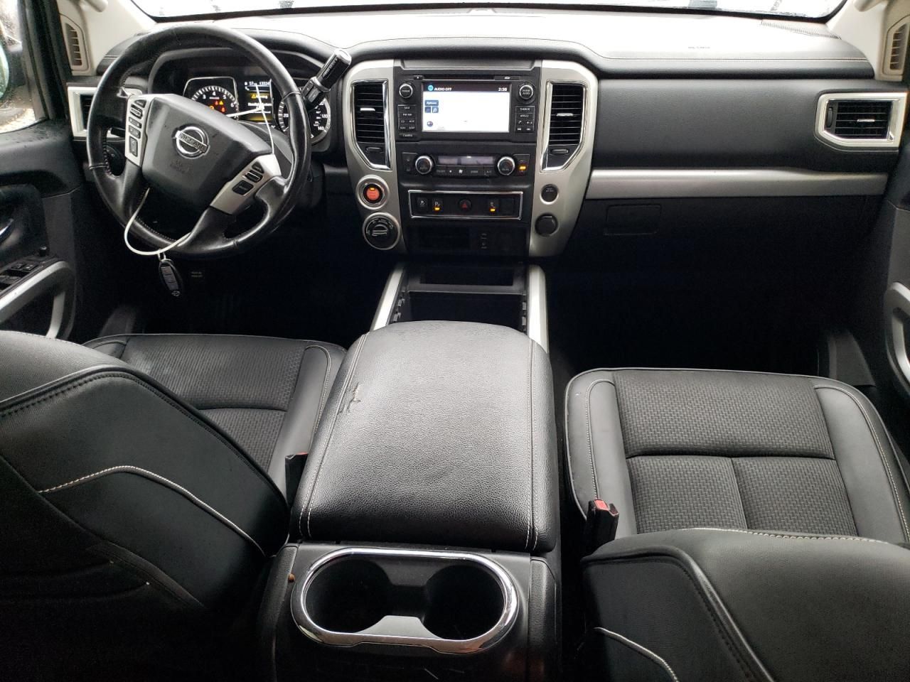 2018 Nissan Titan sv