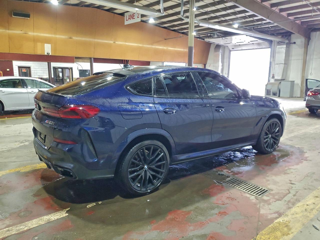 2021 BMW X6 M50i