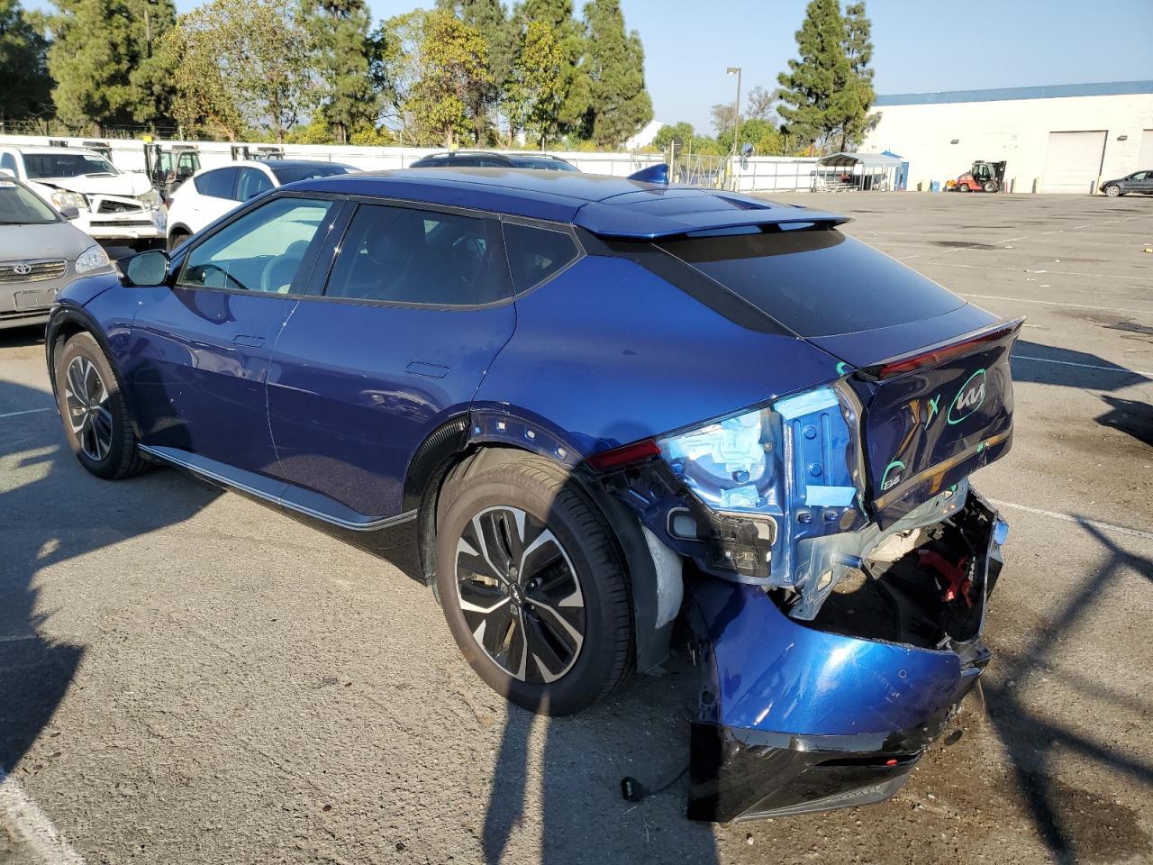 2022 KIA EV6 Light