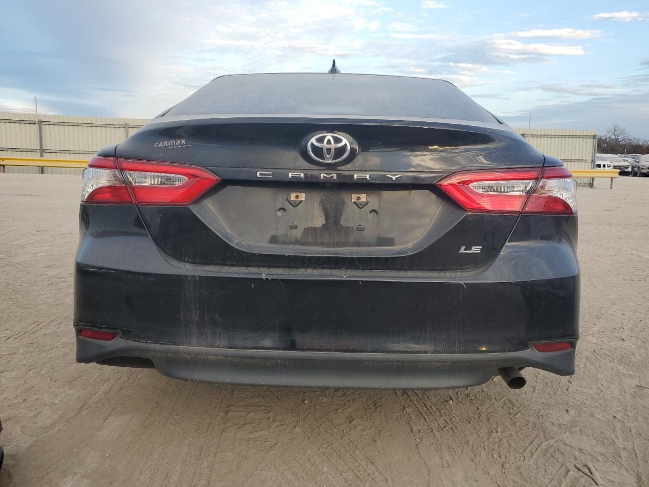 2020 Toyota Camry le