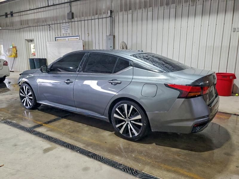 2020 Nissan Altima sr