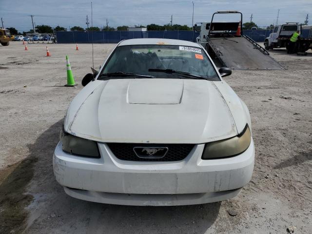 2004 Ford Mustang