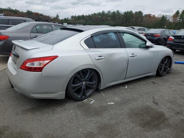 2010 Nissan Maxima s