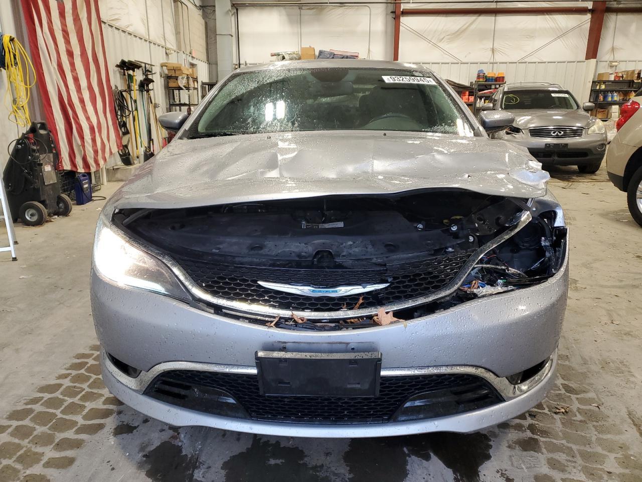 2016 Chrysler 200 c