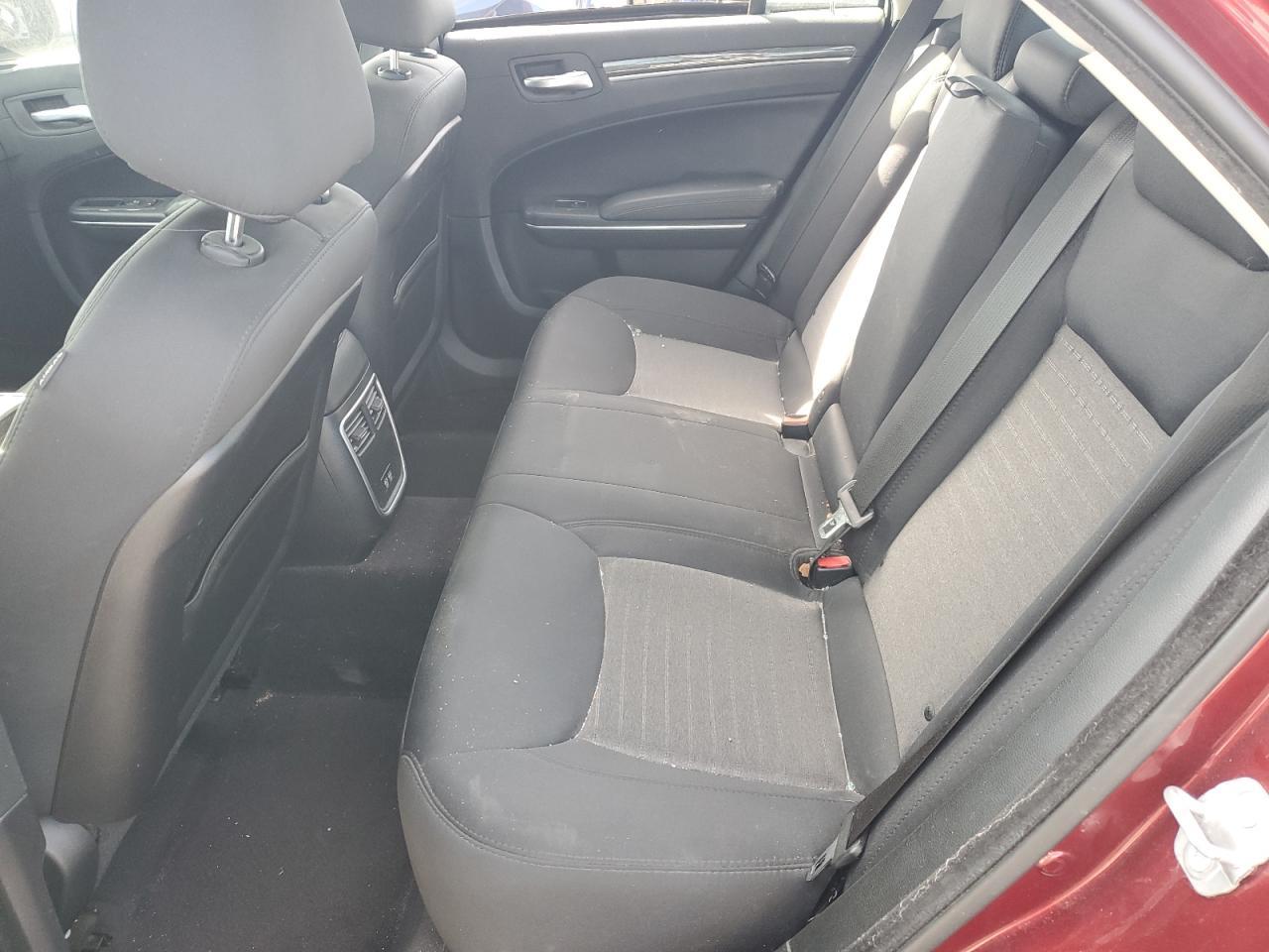 2018 Chrysler 300 Touring