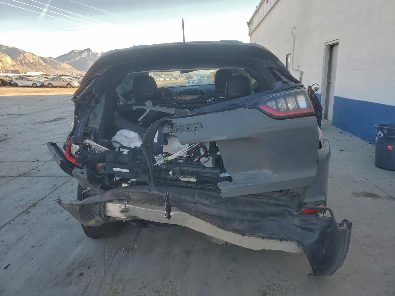 2019 Jeep Cherokee Latitude Plus