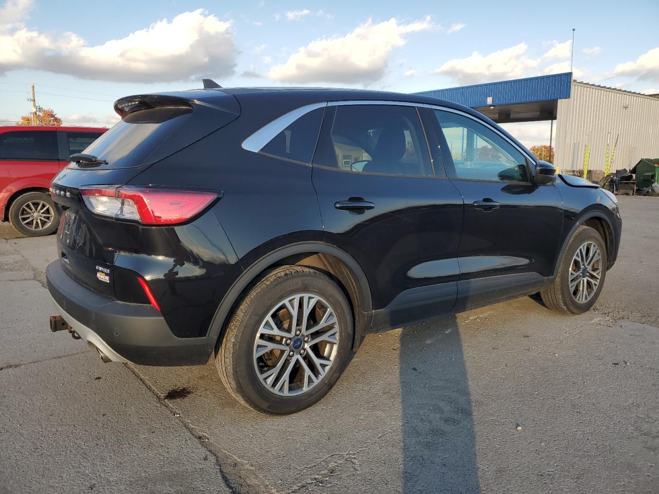 2022 Ford Escape sel