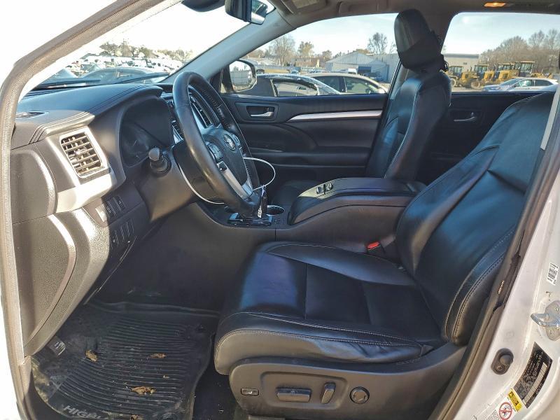 2019 Toyota Highlander se