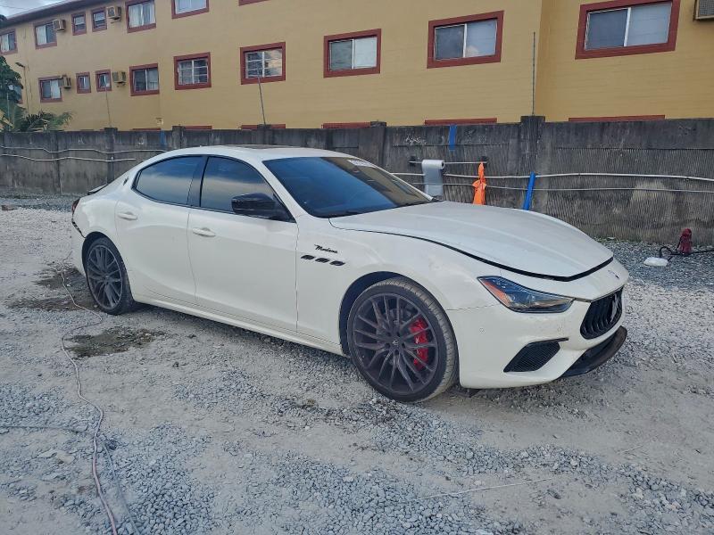 2023 Maserati Ghibli Modena